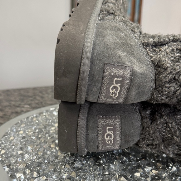 UGG Charcoal cable Knit Back-Button Suede Short Boots 5 - Picture 12 of 14
